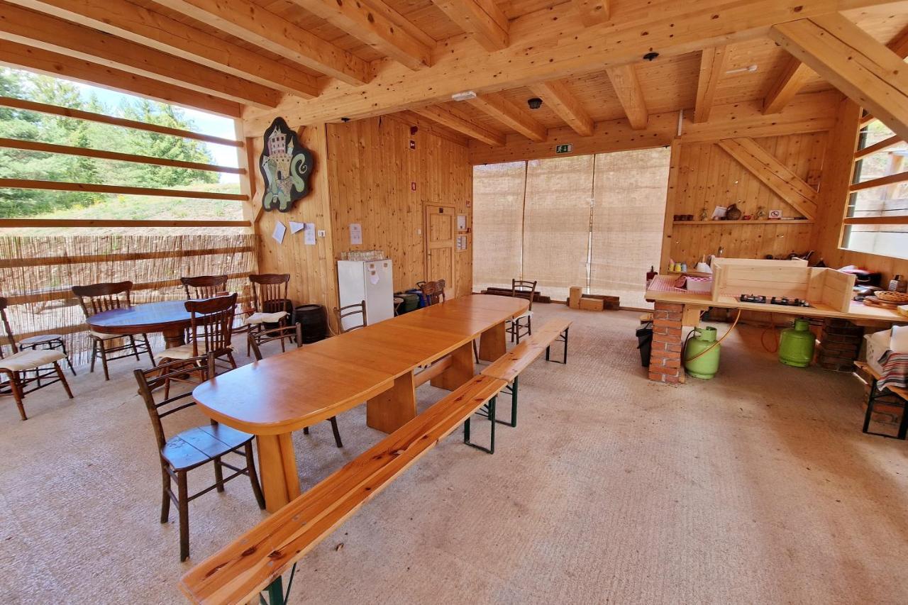 Kamp Beli Gaber Hotel Stari Trg pri Lozu Exterior photo